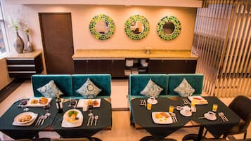 Free daily full breakfast