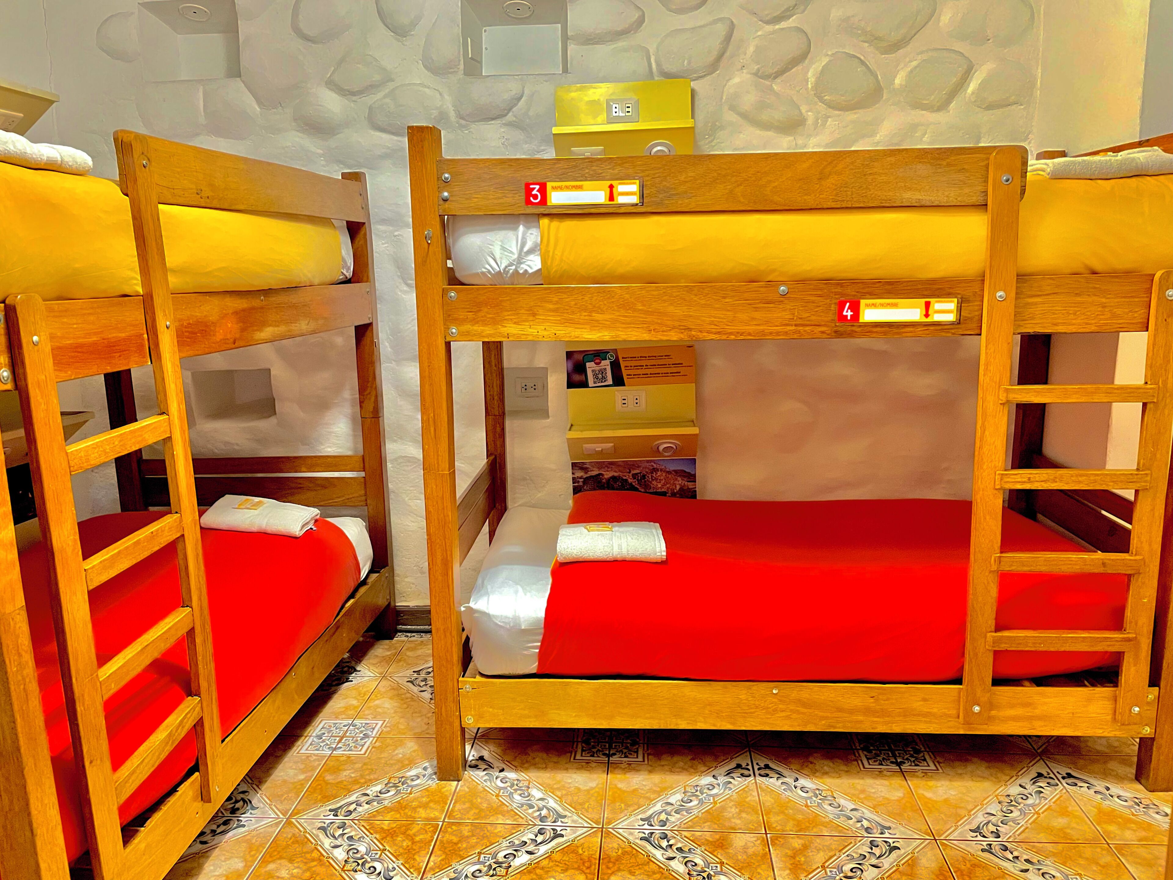 Chambres insonorisées, Wi-Fi gratuit, draps fournis