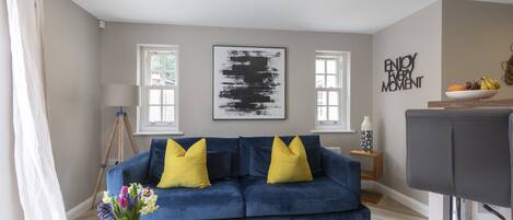 Standard Apartment, 2 Bedrooms | Living area | 32-inch flat-screen TV with digital channels, TV, Netflix