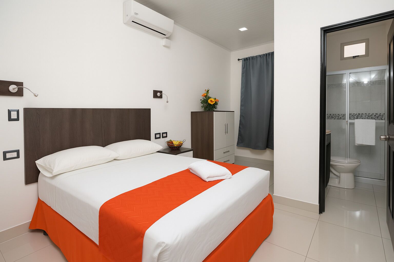 Deluxe Double Room | Hypo-allergenic bedding, minibar, in-room safe, blackout drapes