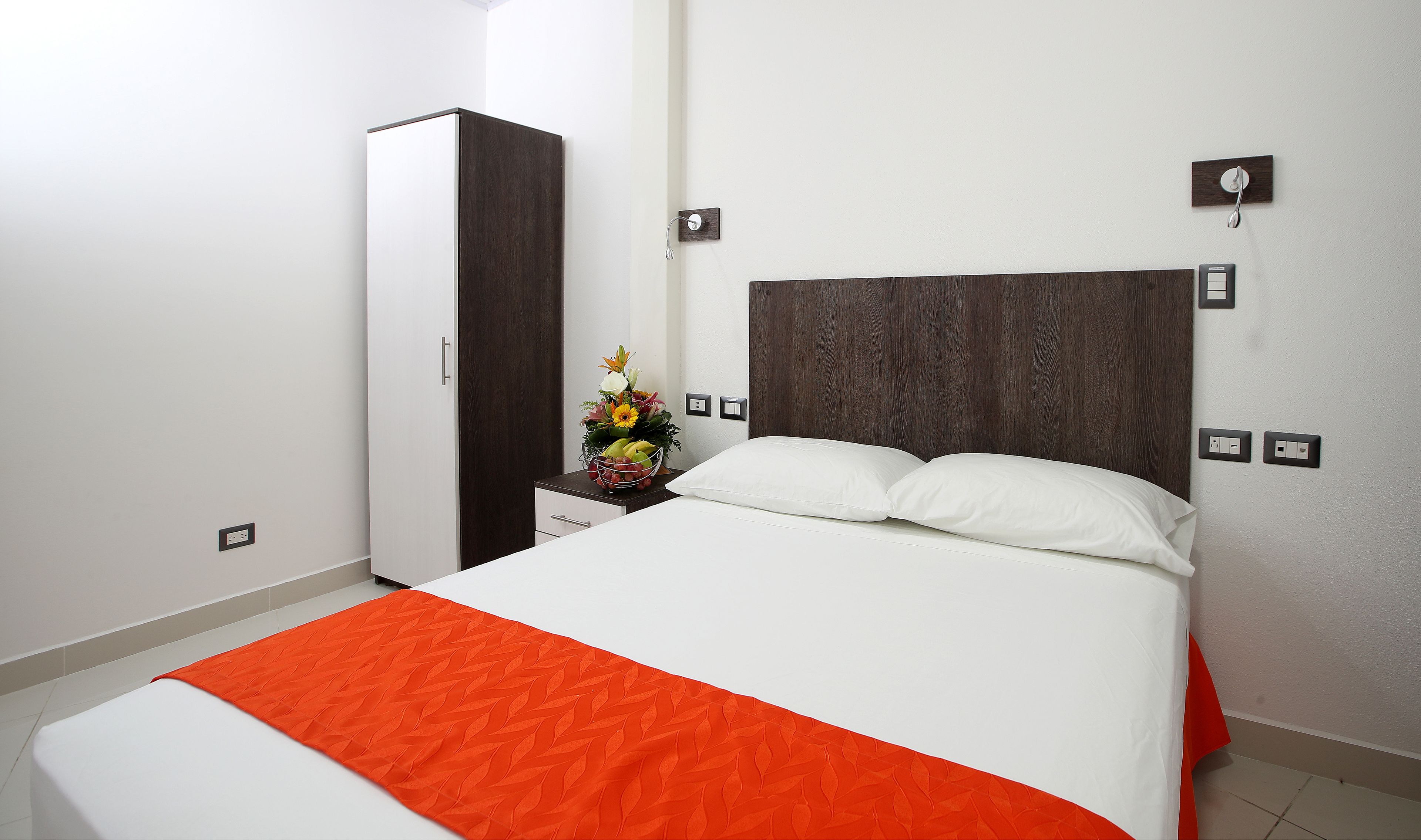 1 bedroom, hypo-allergenic bedding, minibar, in-room safe