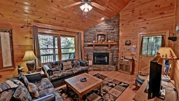 Cabin, Berbilang Katil, Non Smoking | Ruang tamu | TV skrin rata