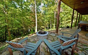 Cabin, Multiple Beds, Non Smoking | Terrace/patio