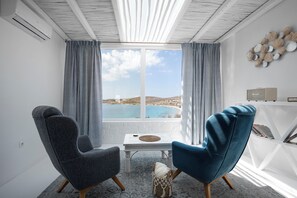 Gold House | Beach/ocean view - Krios Luxury Suites (Paros)