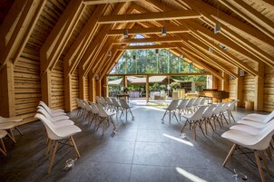 สถานที่จัดงานประชุม