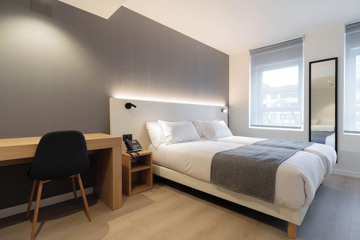 Family Room | Coffres-forts dans les chambres, rideaux occultants