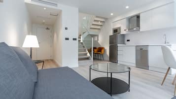 Duplex, 2 Bedrooms | Private kitchen | Microwave, oven, dishwasher, coffee/tea maker