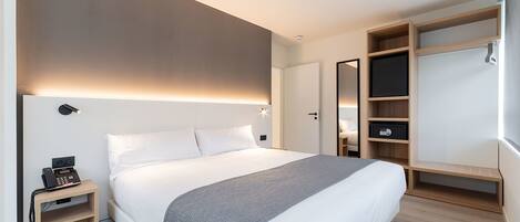 Minibar, in-room safe, blackout drapes, soundproofing