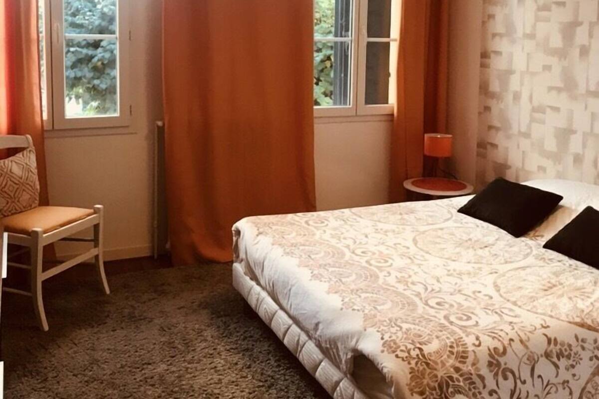 Individually decorated, individually furnished, iron/ironing board