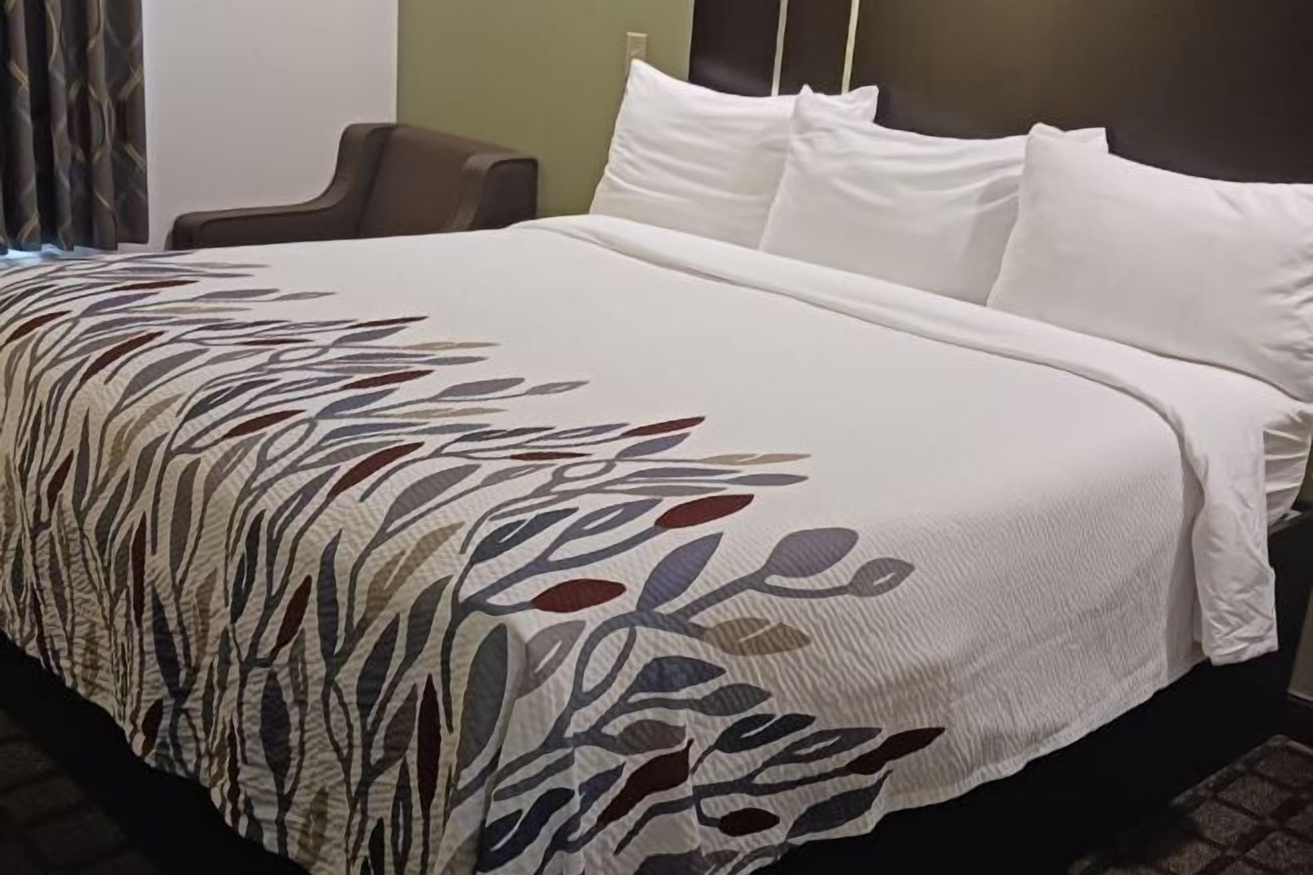 Desk, blackout curtains, iron/ironing board, free cots/infant beds