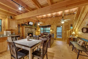 House, Multiple Beds, Non Smoking | In-room dining - A Tranquil Place (Epworth)