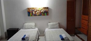 บ้านพักเบสิก | 2 ห้องนอน, ผ้าม่านกันแสง, Wi-Fi ฟรี
