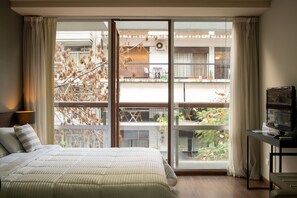 Premium bedding, down comforters, pillowtop beds, individually decorated - Ayres Apartments Palermo (Buenos Aires)