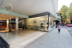 Front of property - Ayres Apartments Palermo (Buenos Aires)