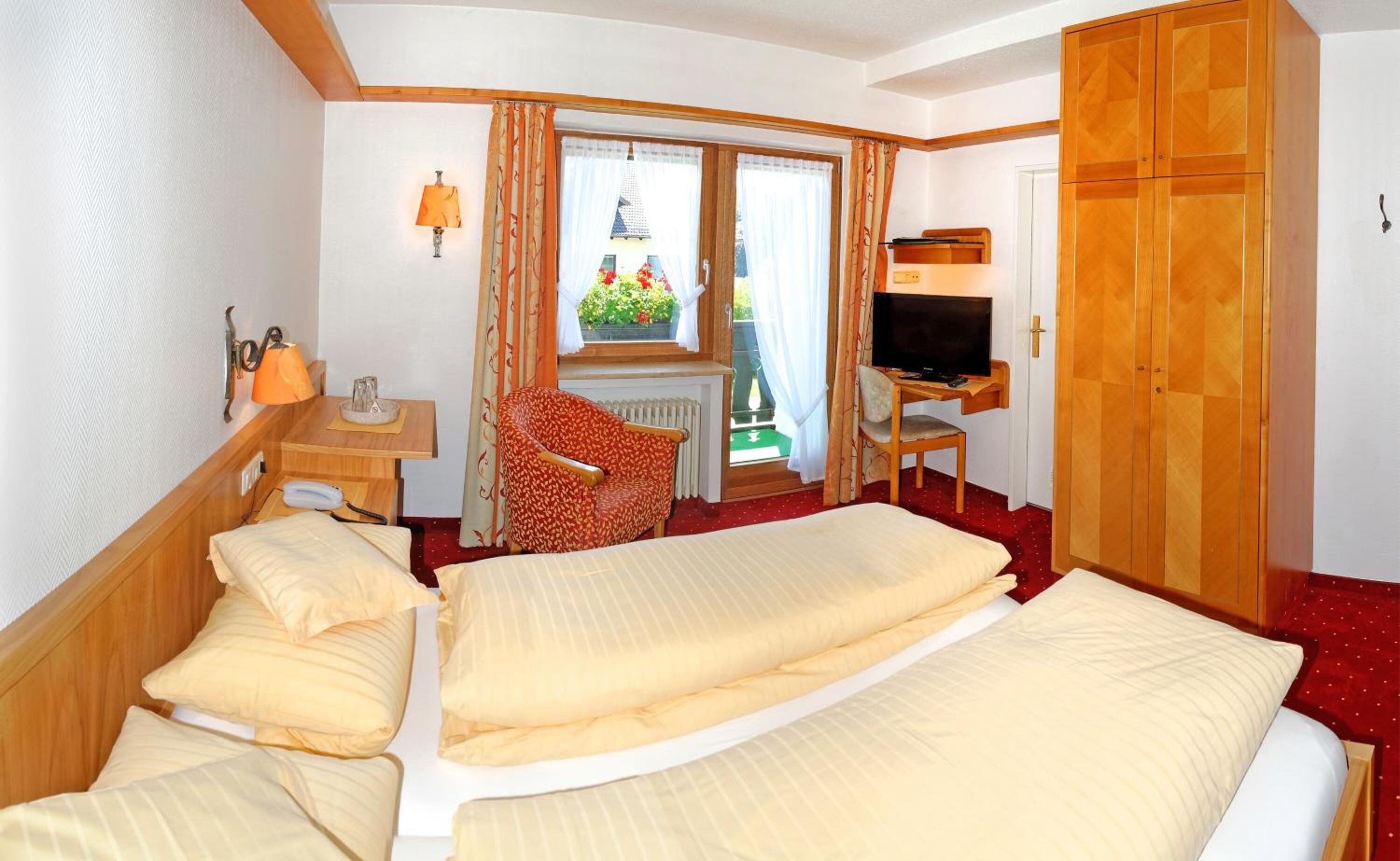 1 bedroom, hypo-allergenic bedding, in-room safe, desk