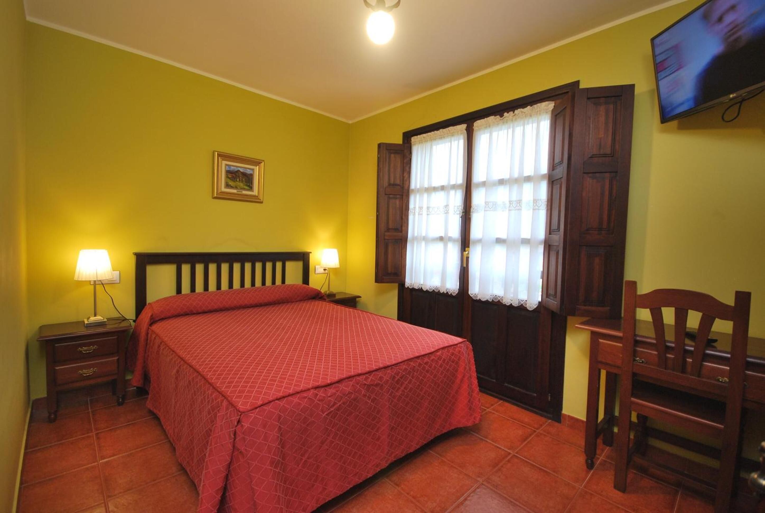 1 bedroom, blackout curtains, free wifi, bed sheets