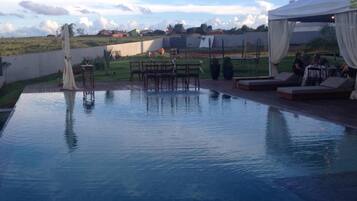 ์ผ์ธ ์์์ฅ, 08:00 ~ 20:00 ์คํ, ์ผ๊ด์ ์์