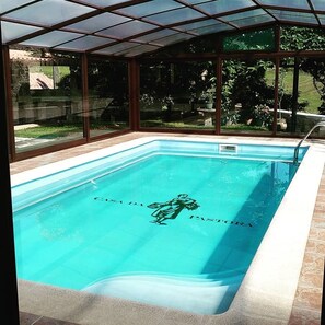 Una piscina techada