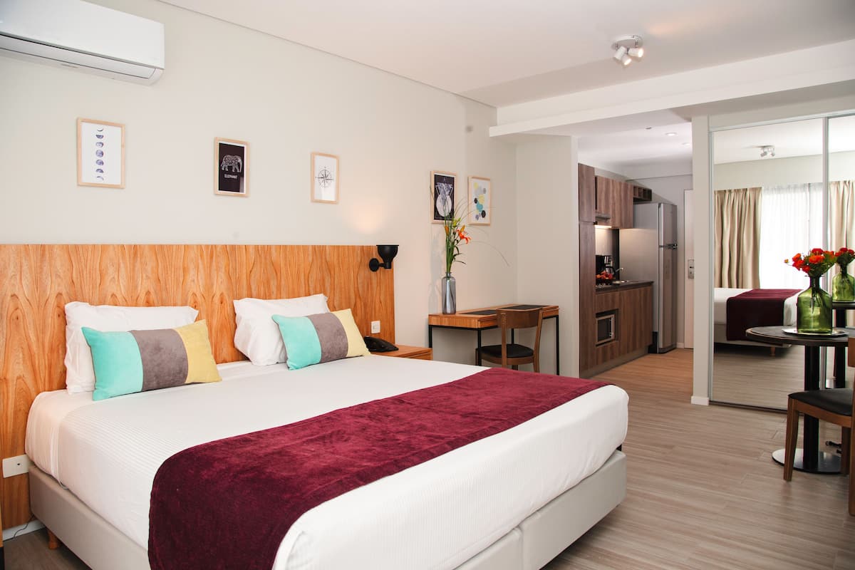 Superior Studio, 1 Queen Bed | In-room safe, desk, blackout drapes, soundproofing