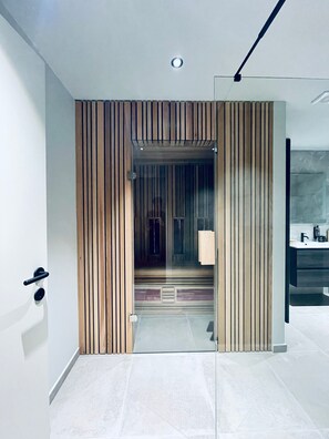 Suite Premium, 2 habitaciones, hidromasaje | Baño | Tina de hidromasaje, amenidades de baño gratuitas, secadora de cabello 