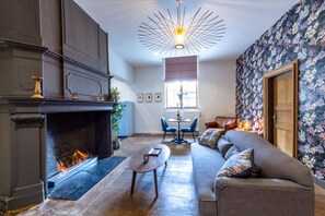 Standard Suite (Agate) | Living area | Heated floors - Domaine Sur Les Sarts (Ohey)