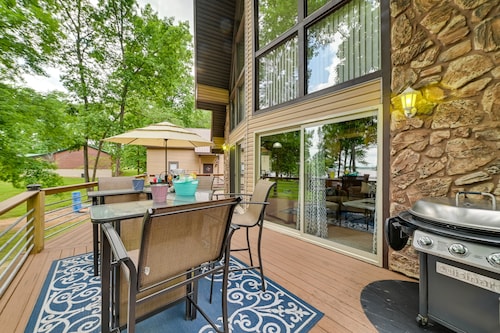 Cozy Dover Home w/ Boat Dock, Fire Pit & Deck!