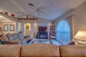 TV, DVD player, books, stereo