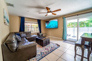 Smart TV - Grey Manor – Spacious 3BR/2BA Hallandale Home, Heated Pool & Smart Amenities (Hallandale Beach)