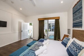 1 bedroom, internet, bed sheets