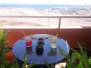 Outdoor dining - BURRERO SEASIGHT, PARADISE TO DISCOVER (Ingenio)