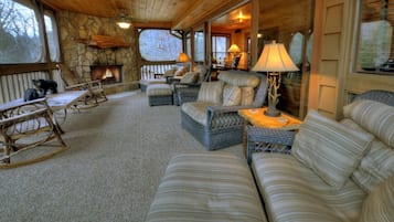 Kabin, Beberapa Tempat Tidur, Bebas Asap Rokok | Area keluarga | TV layar datar