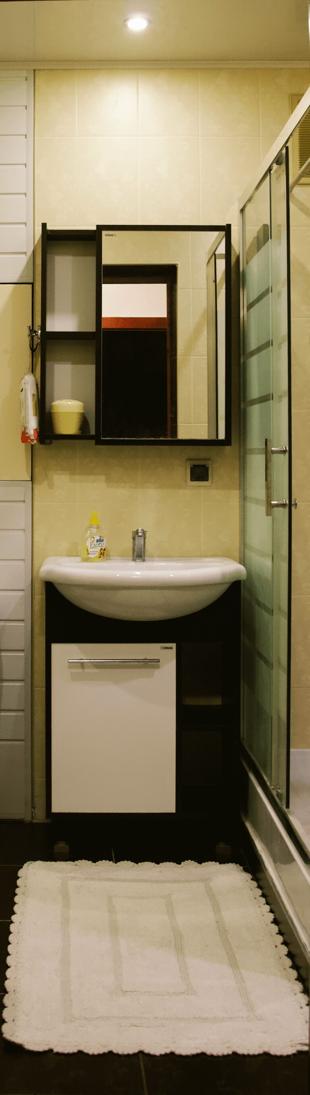 Badkar/dusch, hårtork och handdukar