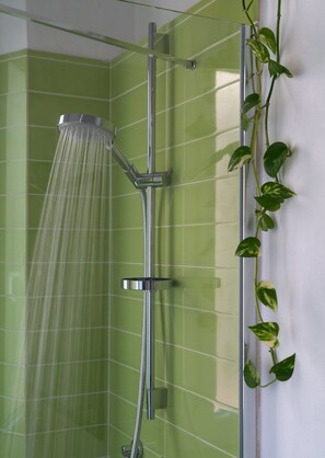 Double Room (60s) | Bathroom shower - Zip b&b in Florence (Florence)