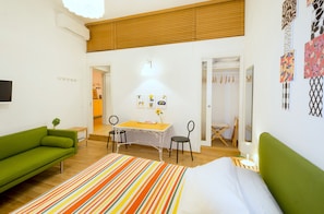 Dreibettzimmer (80s)