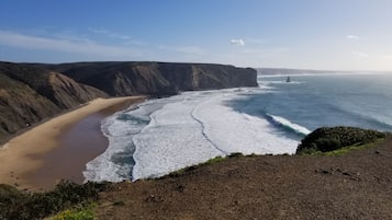 Beach nearby, sun-loungers, beach towels