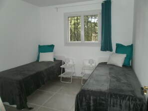 3 間睡房、熨斗/熨衫板、免費 Wi-Fi、床單