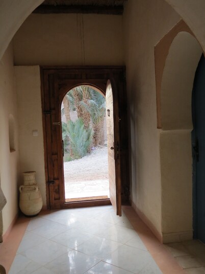 Guest house in palm grove 