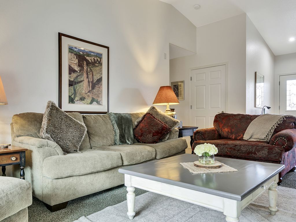 Private & Cozy near Sedona, Jerome & Wine Tasting. Pets Welcome!