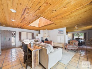 Interior - Mountain Retreat with Stunning Views and Hot Tub (Santa Fe)