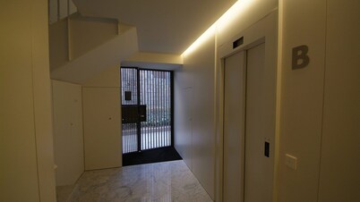 Beautifully furnished luxury two bedroom apartment in Barri Vell, Girona