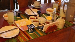 Desayuno continental incluido todos los días