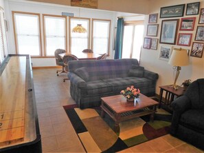 Living area - Oceanfront 6BR, 5BA Corolla retreat with beach access, hot tub, and pool. WH-39 (Corolla)