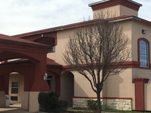 Exterior - Day N Night Inn (Killeen)