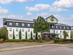 Exterior - B&B HOTEL Gießen-Linden (Linden)