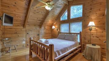 Cabin, Multiple Beds, Non Smoking | 3 bedrooms, iron/ironing board, free WiFi, bed sheets
