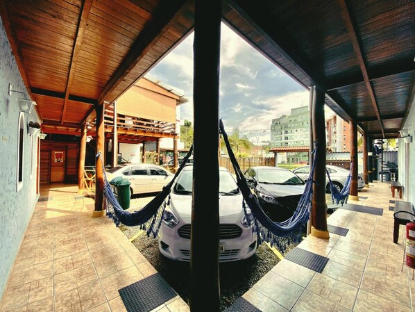 Property grounds - Pousada Beija Flor (Ubatuba)