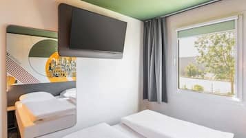 Doppelzimmer | Schreibtisch, Verdunkelungsvorhänge, schallisolierte Zimmer