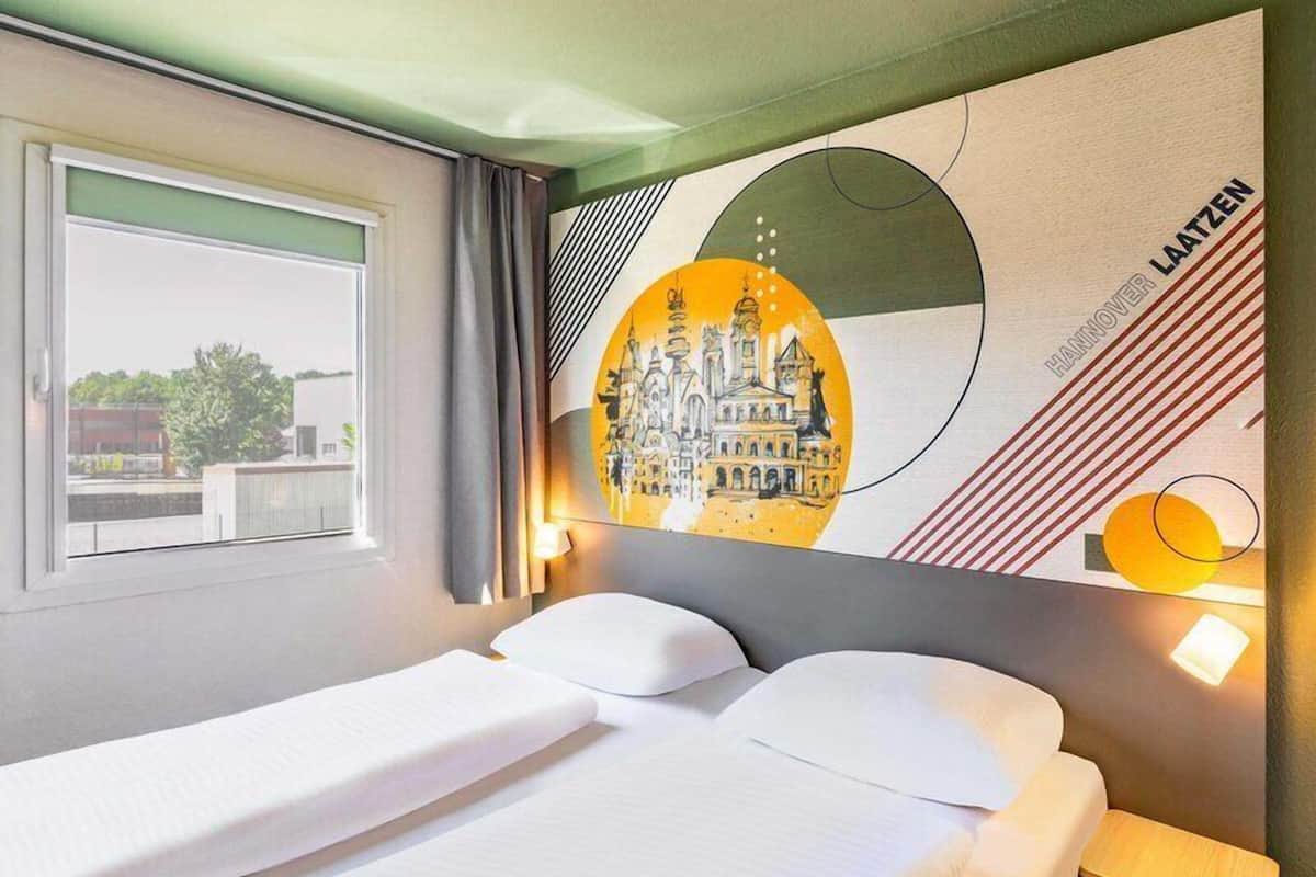 Double Room | Desk, blackout drapes, soundproofing, WiFi (free)