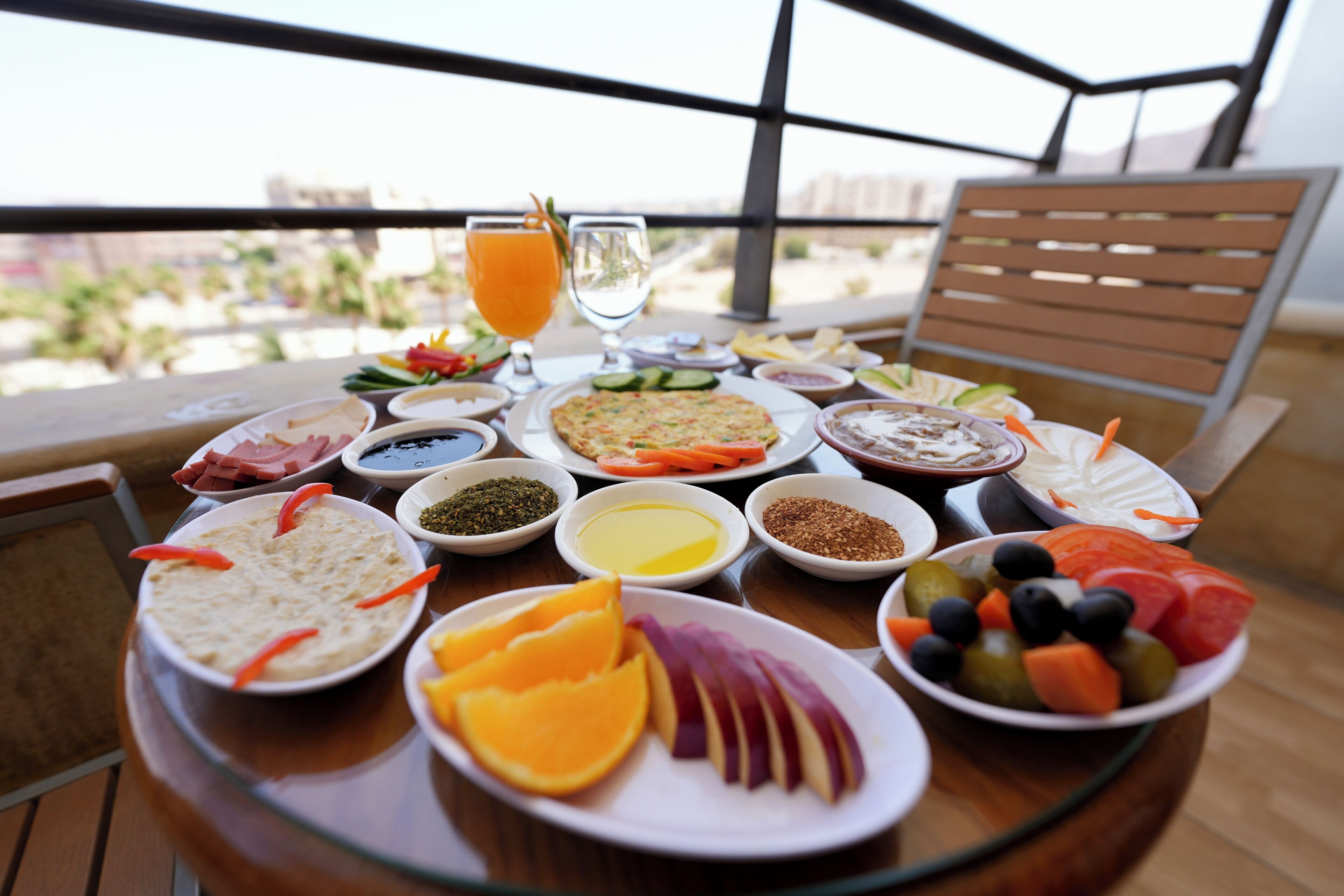 double or twin room, connecting rooms | in-room dining