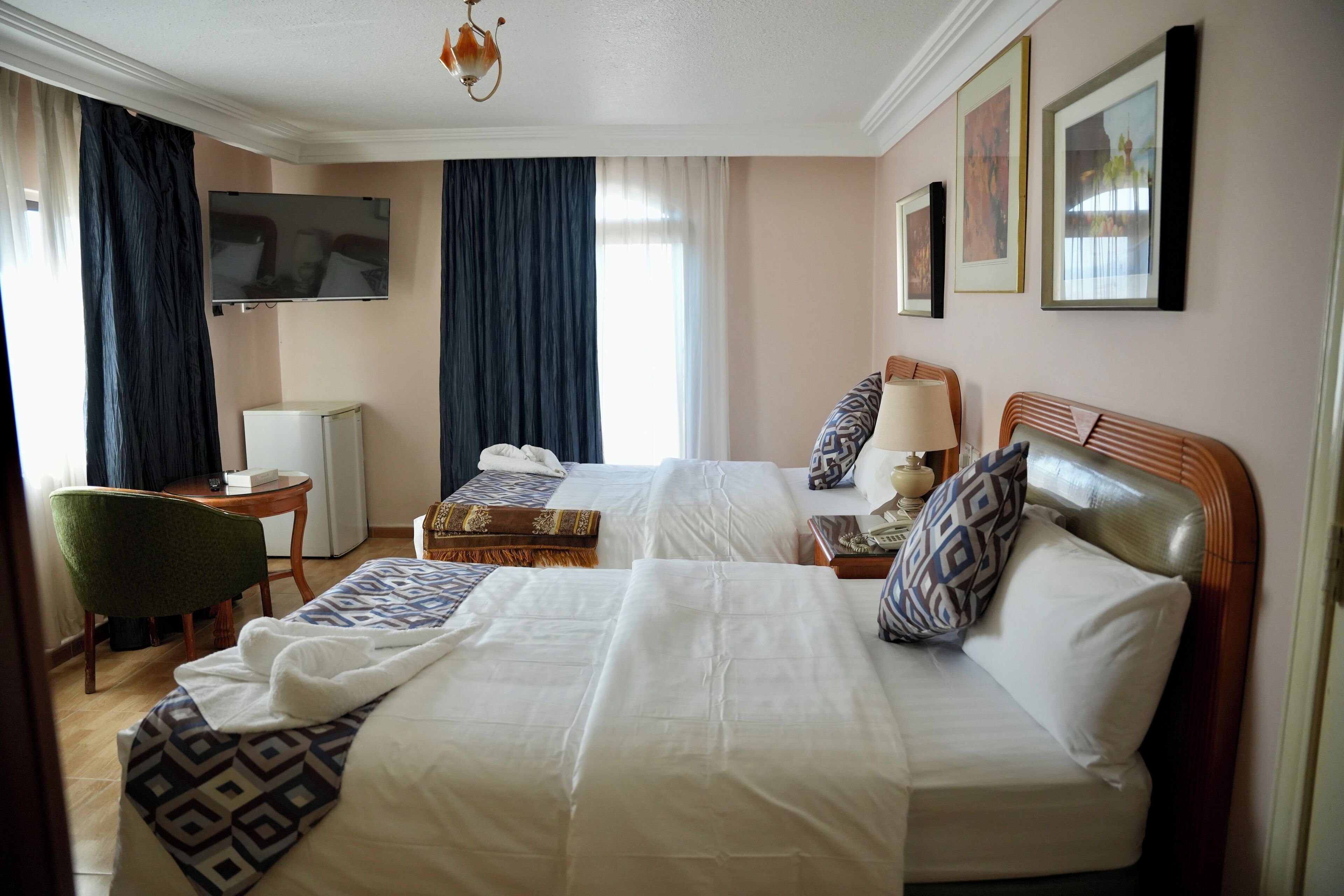 double or twin room, connecting rooms | egyptian cotton sheets, premium bedding, minibar, in-room safe